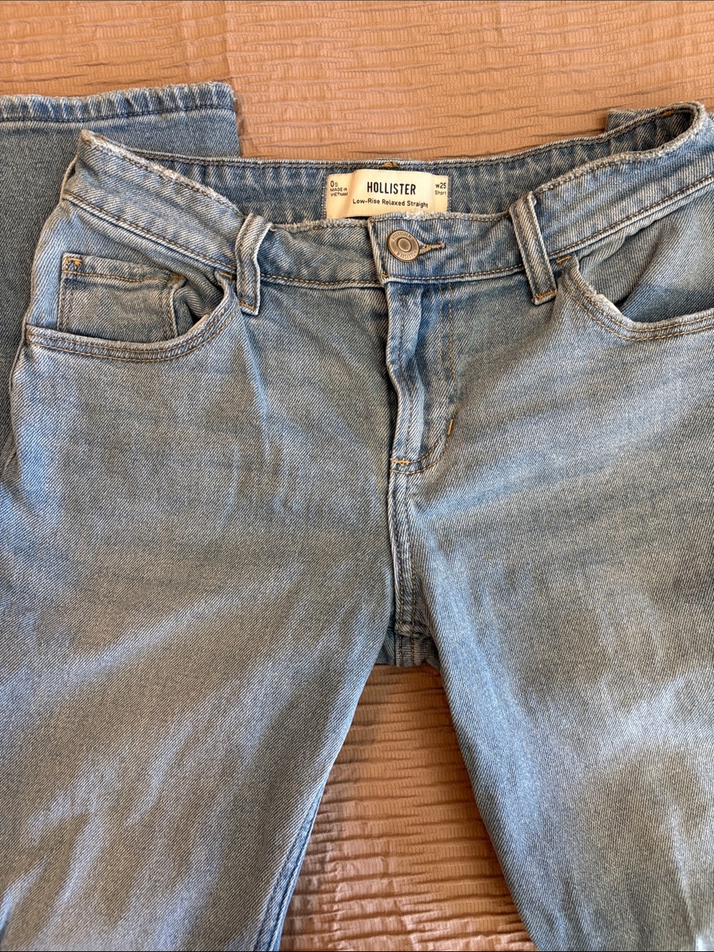 Low rise baggy jean